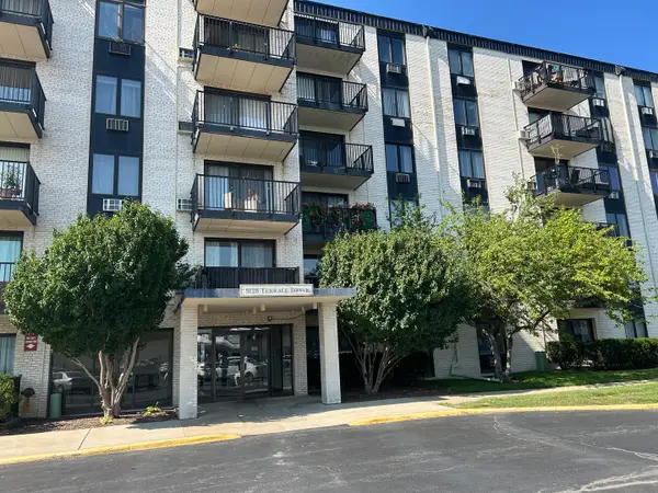 9128 W Terrace Drive #1N, Niles, IL 60714