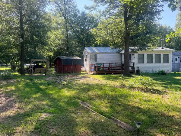 8-49 & 4-209 Woodhaven Lakes, Sublette, IL 61367