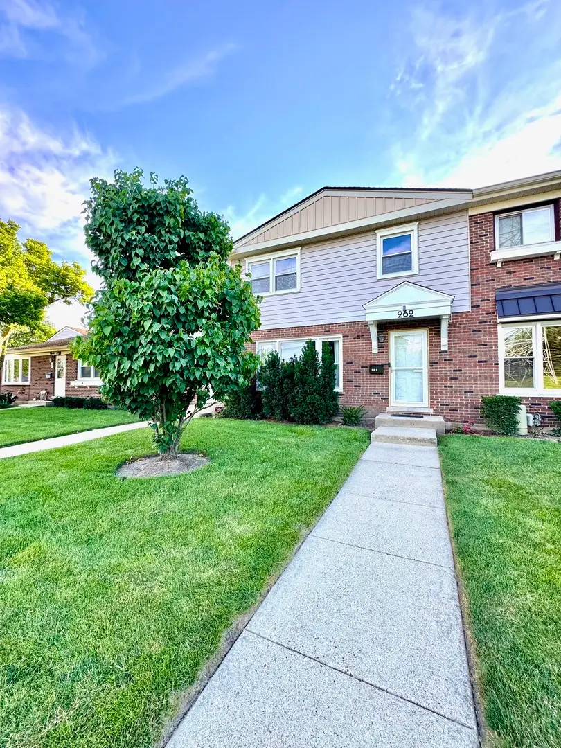 262 Station Drive, Wood Dale, IL 60191 - #1