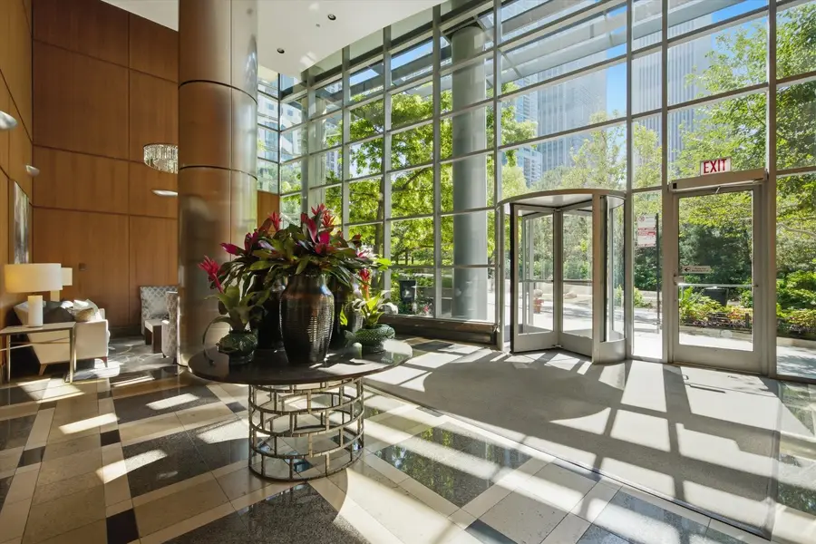 201 N Westshore Drive #1708, Chicago, IL 60601 - #2