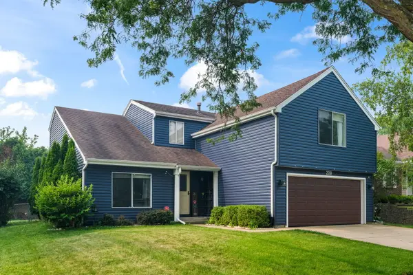 209 Alpine Drive, Vernon Hills, IL 60061