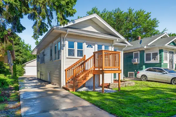 1906 S 17th Avenue, Maywood, IL 60153