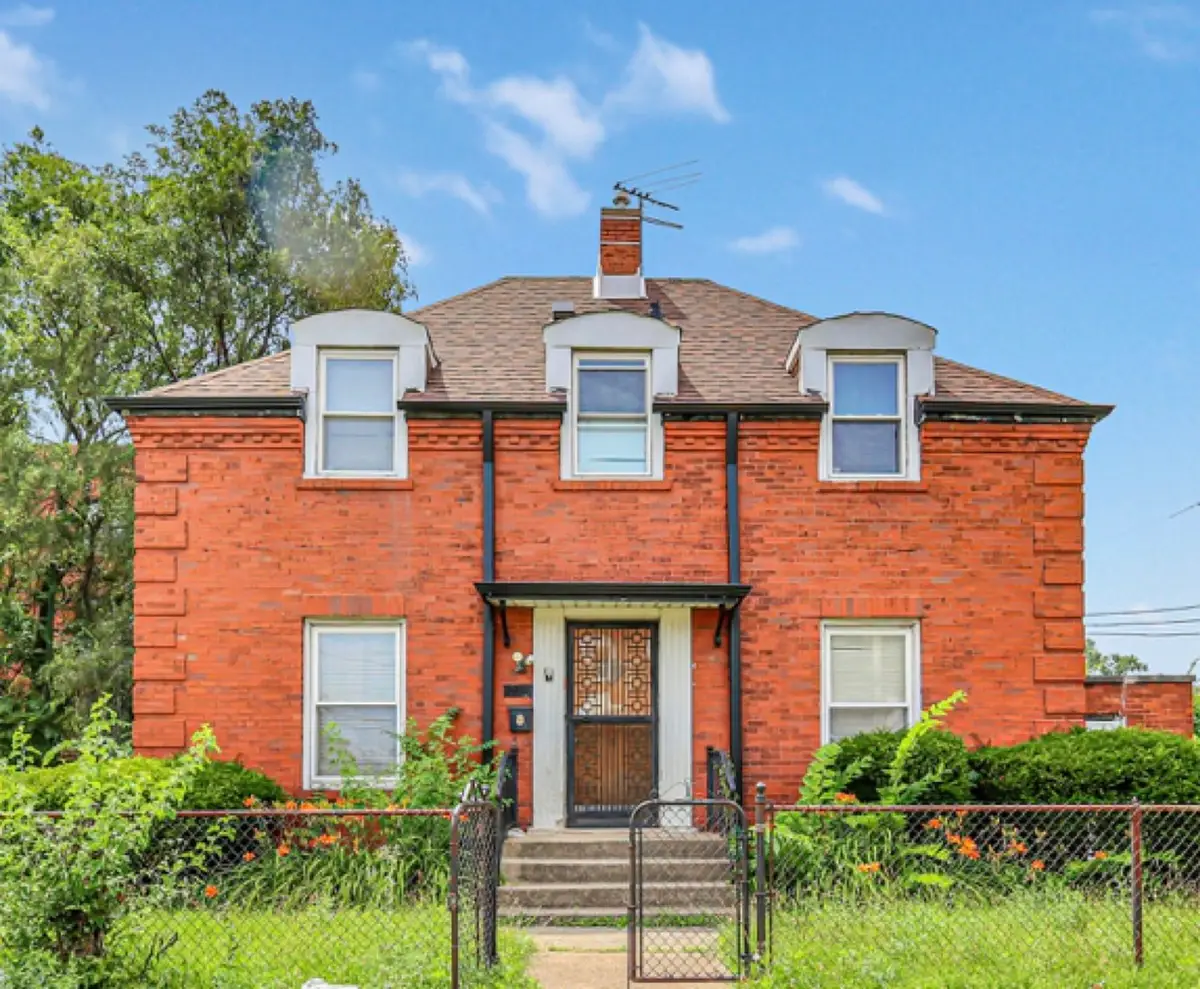 7450 S Euclid Parkway, Chicago, IL 60649 - #1