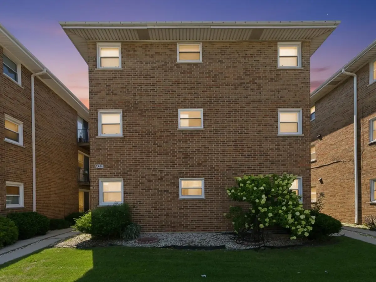 3456 N Harlem Avenue #3W, Chicago, IL 60634 - #1