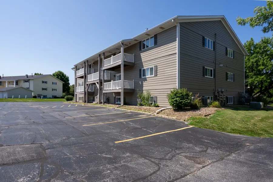 4125 31st Street #3-C, Bettendorf, IA 52722 - #3