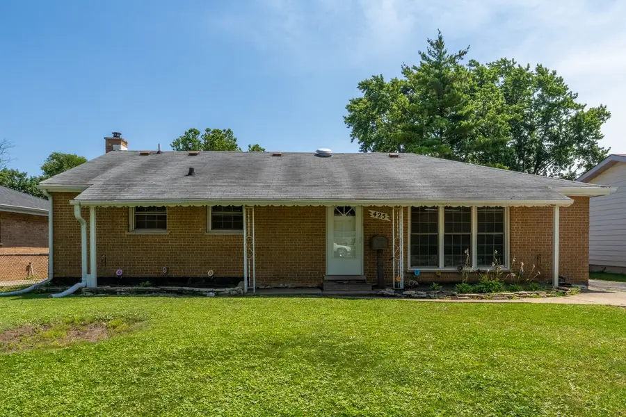 425 S Clarendon Avenue, Addison, IL 60101 - #2