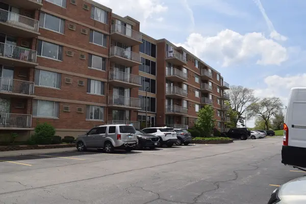 2200 S Stewart Avenue #1C, Lombard, IL 60148