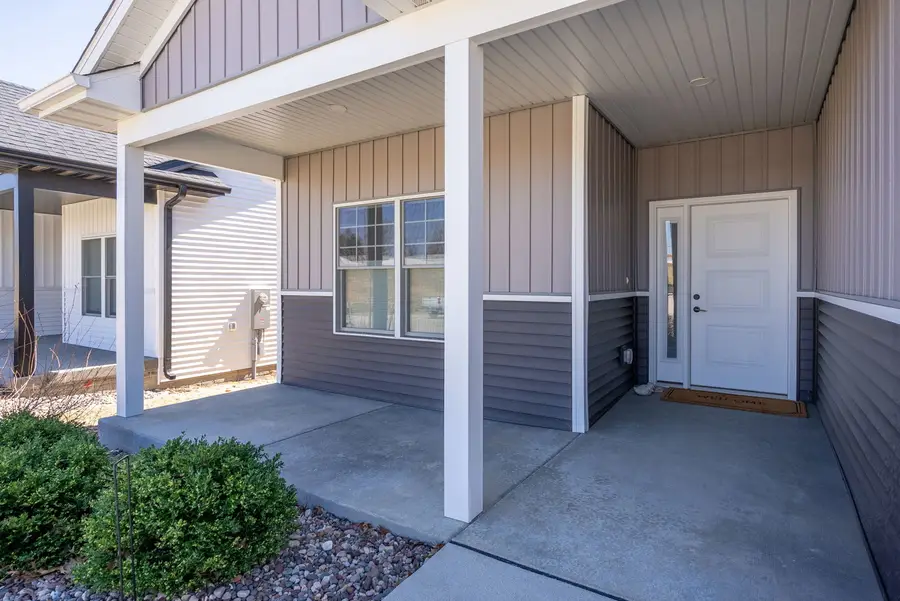 1311 Heights Court, Bettendorf, IA 52722 - #2