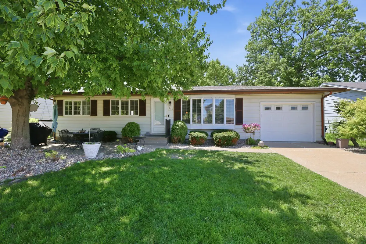 512 N 1st Street, Eldridge, IA 52748 - #1