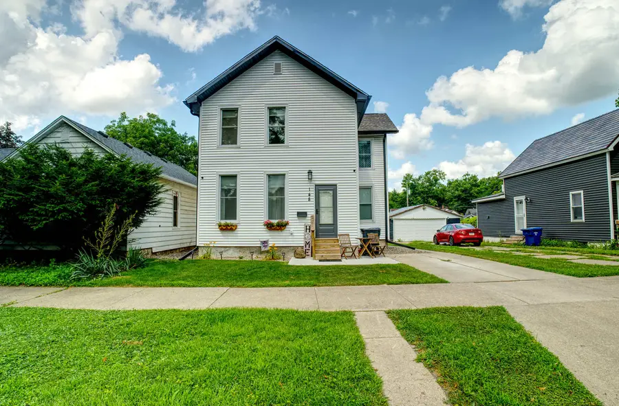 148 Fayette Street, Clinton, IA 52732 - #2
