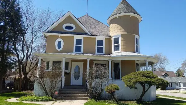 472 N Spring Street, Elgin, IL 60120