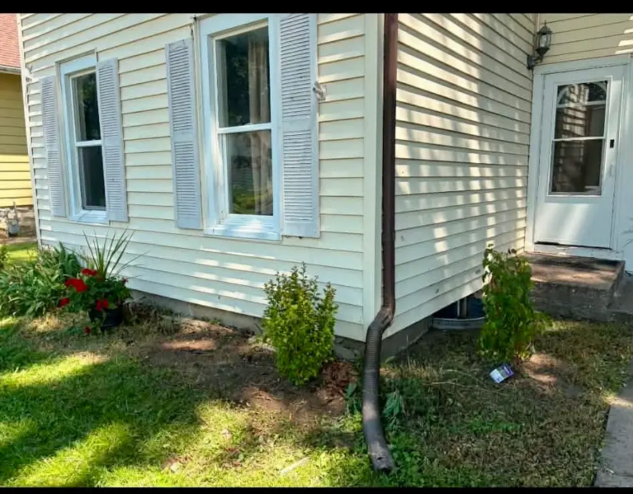 511 S Dittmer Street, Davenport, IA 52802 - #2