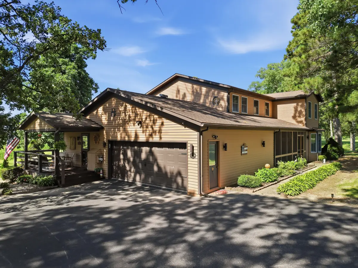 8178 Oakville Road, Mount Carroll, IL 61053 - #1