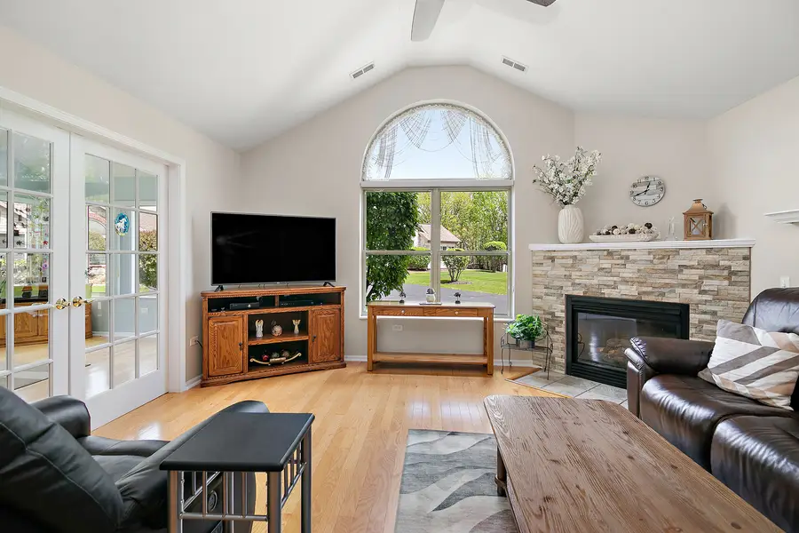 16021 S Messenger Circle, Homer Glen, IL 60491 - #3