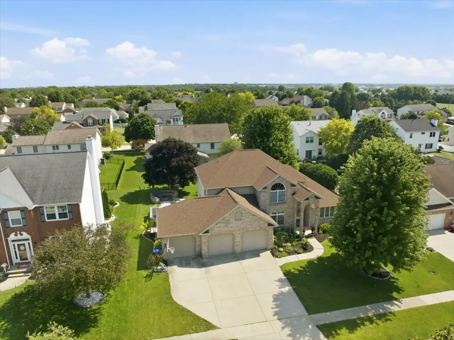 19 Brunton Court, Bloomington, IL 61704 - #2
