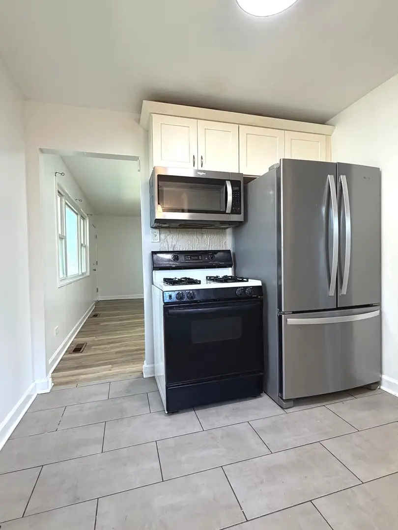 1326 Imperial Avenue, Calumet City, IL 60409 - #3
