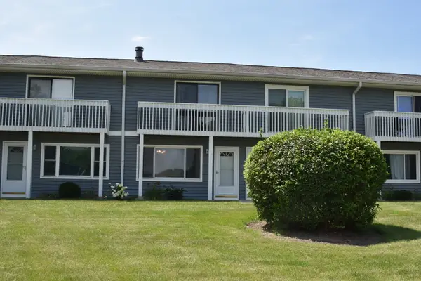 34228 N Birch Lane #27c, Gurnee, IL 60031