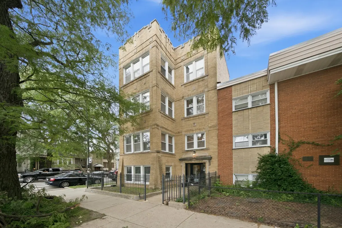 3358 W Hutchinson Street #3, Chicago, IL 60618 - #1