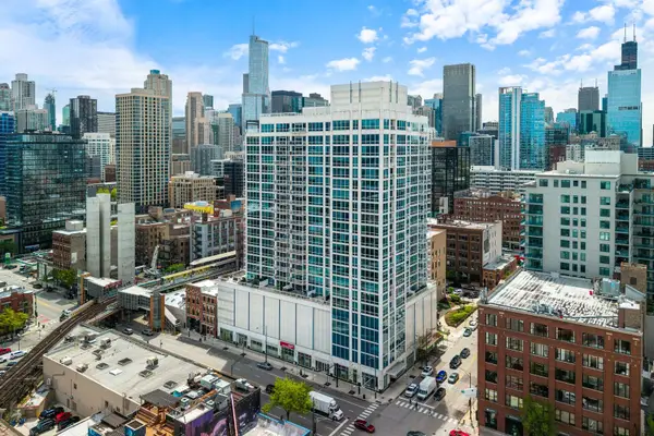 757 N Orleans Street #605, Chicago, IL 60654
