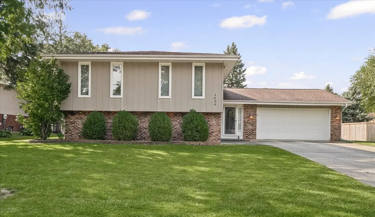 1609 Erin Drive, Normal, IL 61761 - #1