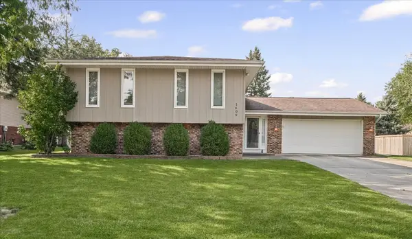 1609 Erin Drive, Normal, IL 61761