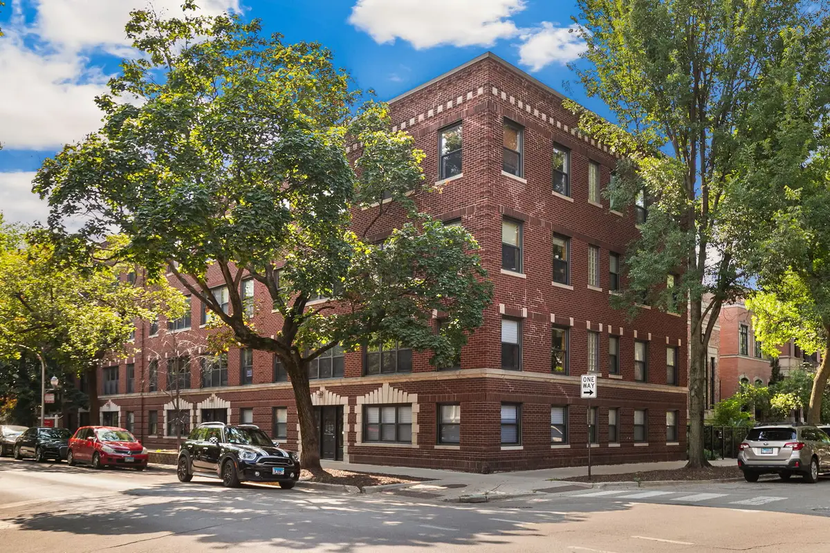 1255 W Roscoe Street #1, Chicago, IL 60657 - #1