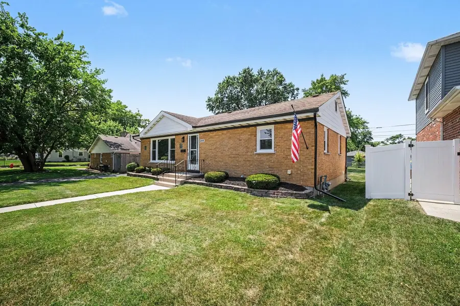 10848 Lombard Avenue, Chicago Ridge, IL 60415 - #2