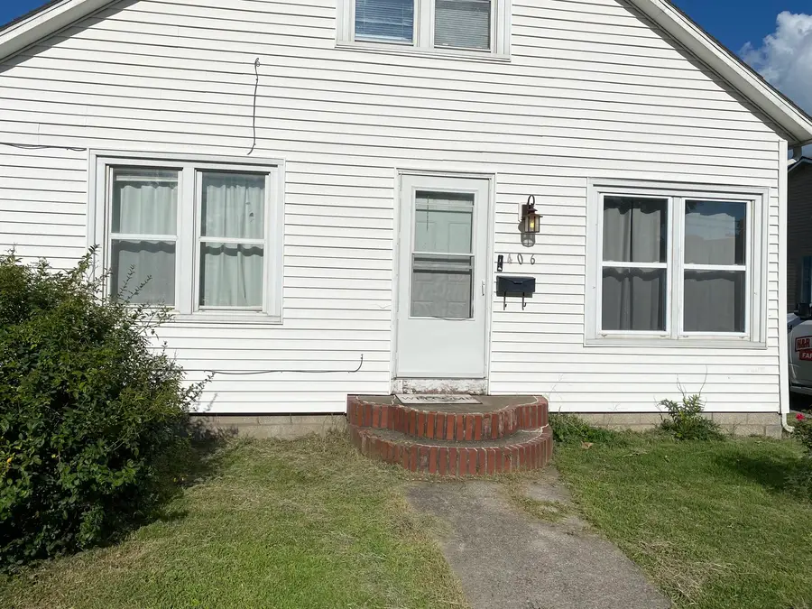 406 S Douglas Street, West Frankfort, IL 62896 - #2