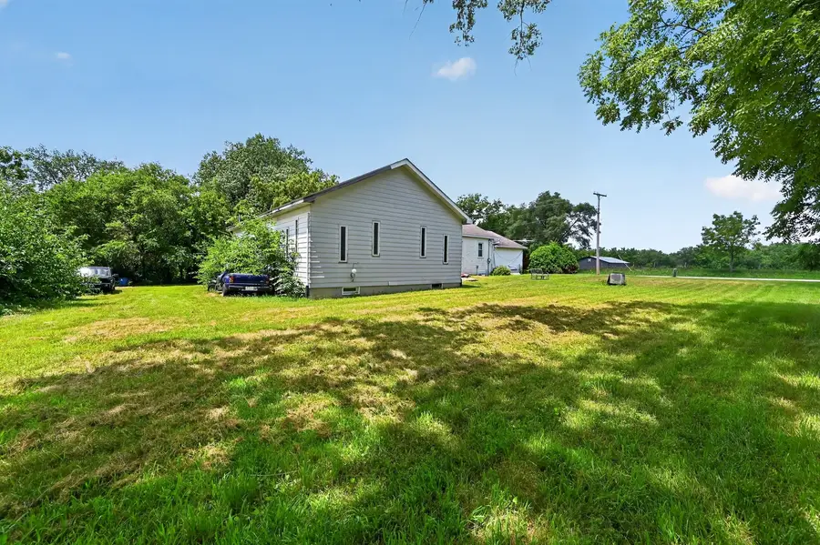 2067 Shaw Road, Amboy, IL 61310 - #2