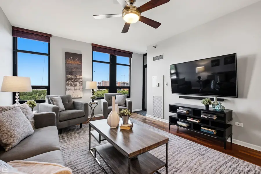 Address Withheld By Seller, Chicago, IL 60605 - #3