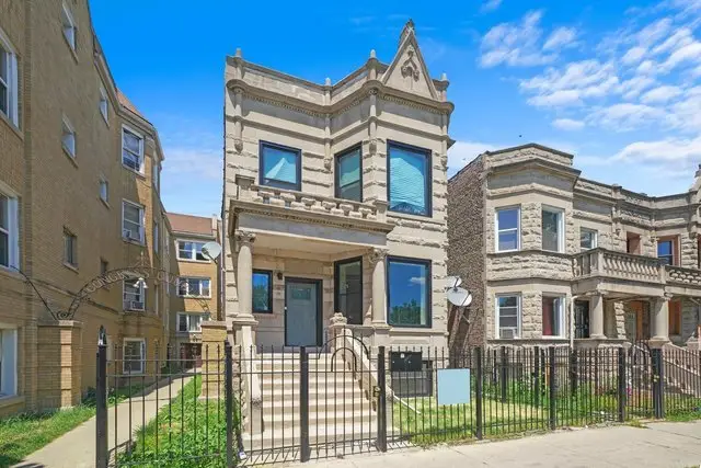 3912 W Congress Parkway, Chicago, IL 60624 - #2