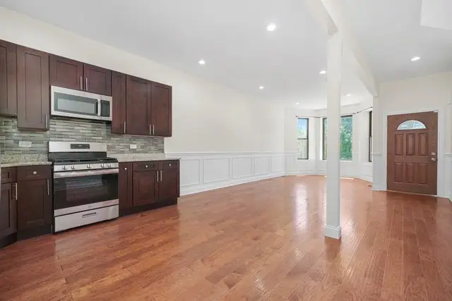 3912 W Congress Parkway, Chicago, IL 60624 - #3