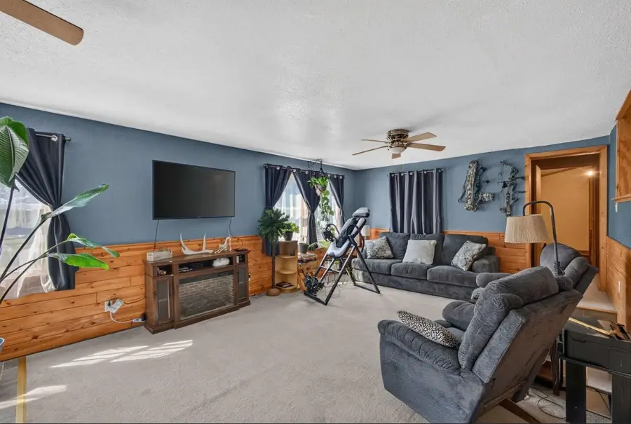 908 5th Street, Erie, IL 61250 - #3