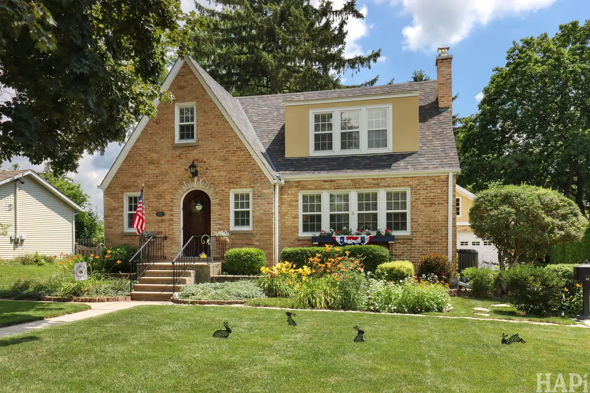 621 Parkway Avenue, Antioch, IL 60002 - #1