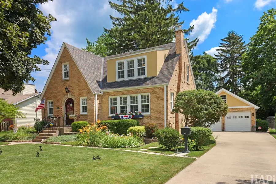 621 Parkway Avenue, Antioch, IL 60002 - #2