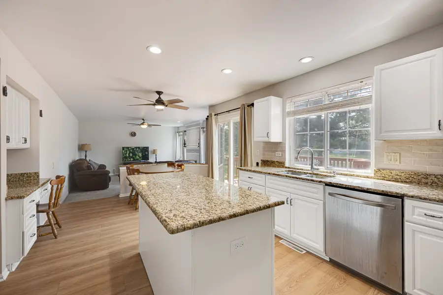 1650 Charlotte Circle, Naperville, IL 60564 - #3