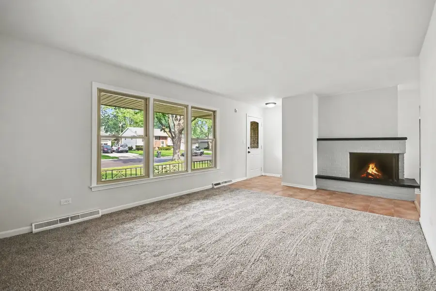 209 Maureen Drive, Elgin, IL 60123 - #3