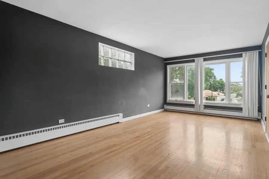 8254 W Forest Preserve Avenue, Chicago, IL 60634 - #2