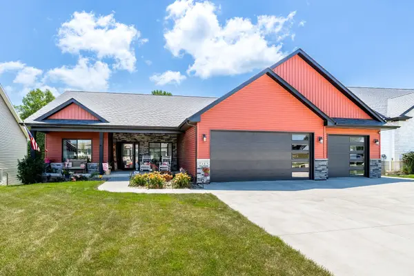 7113 Spring Creek Drive, Bettendorf, IA 52722