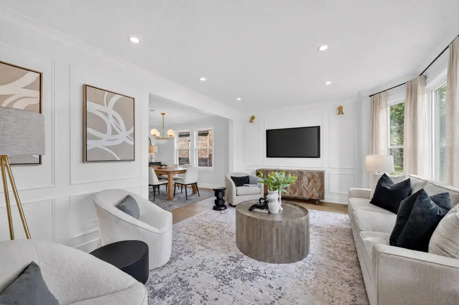 5652 W Cullom Avenue, Chicago, IL 60634 - #2