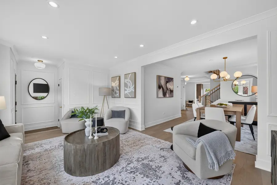 5652 W Cullom Avenue, Chicago, IL 60634 - #3