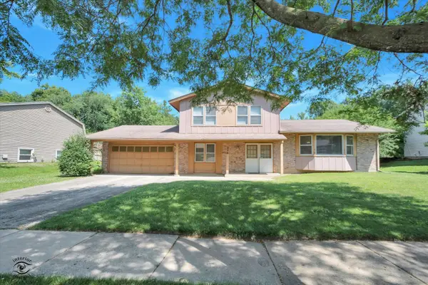 226 Charlestown Drive, Bolingbrook, IL 60440