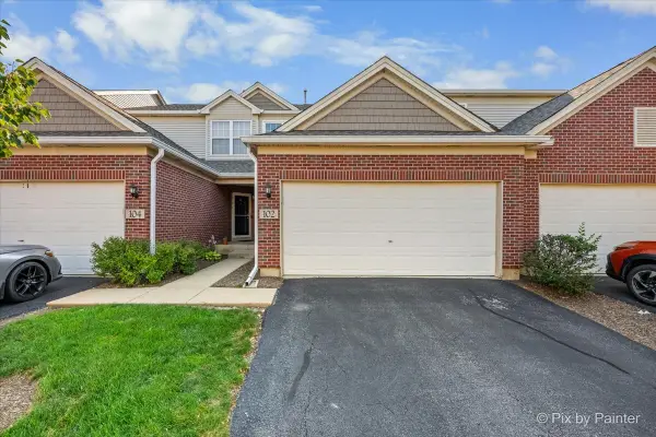 102 Neutrenton Avenue, Elgin, IL 60120