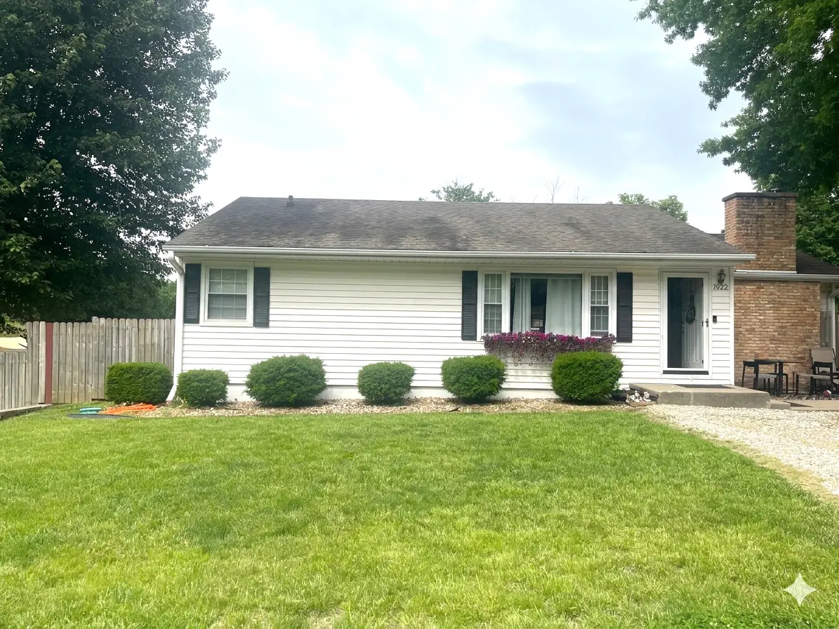 1922 Elmwood Drive W, Quincy, IL 62301 - #1