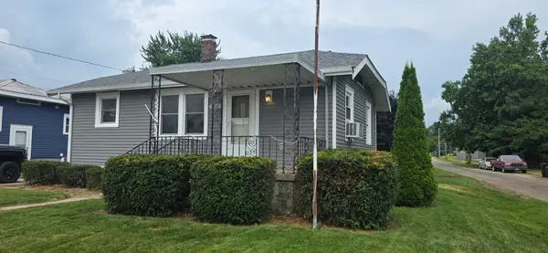 302 N 16th Street, Charleston, IL 61920