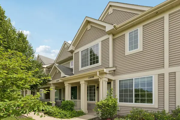 12688 W Wakefield Drive, Beach Park, IL 60083