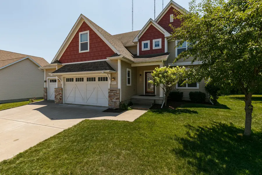 3877 Sparrow Court, Bettendorf, IA 52722 - #2