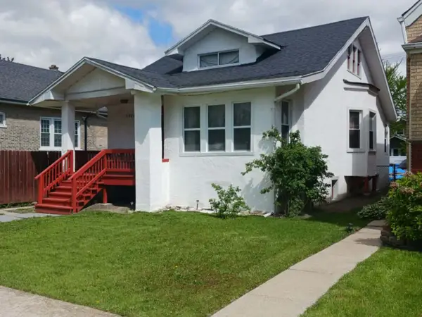 3424 W 64th Place, Chicago, IL 60629