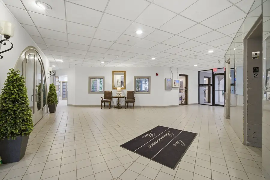 1 Renaissance Place #709, Palatine, IL 60067 - #3