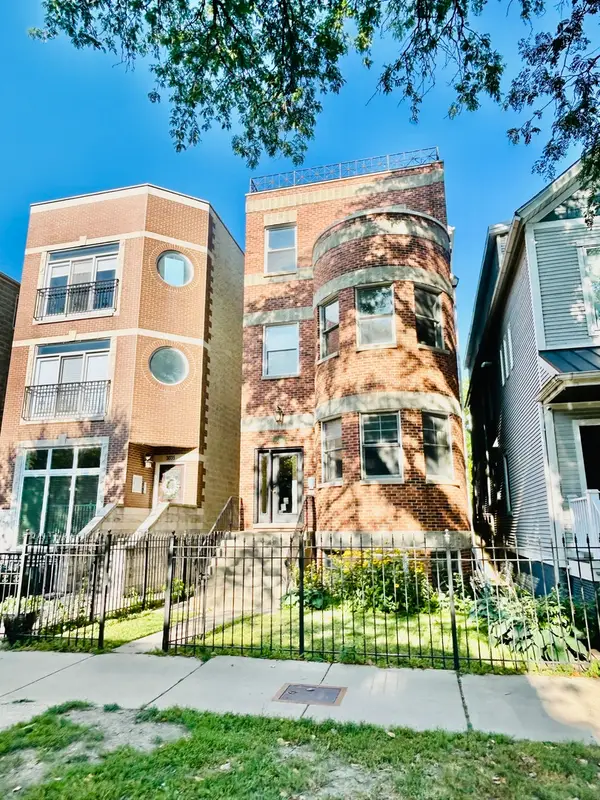 3033 N Racine Avenue #1, Chicago, IL 60657